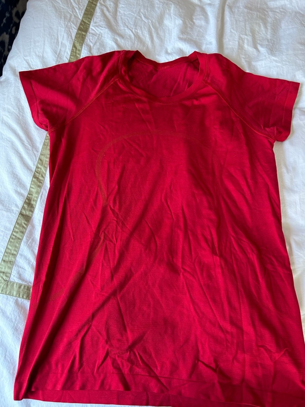 LULULEMON bright red Swiftly Short Sleeve Top, amazing worn condition, size 12